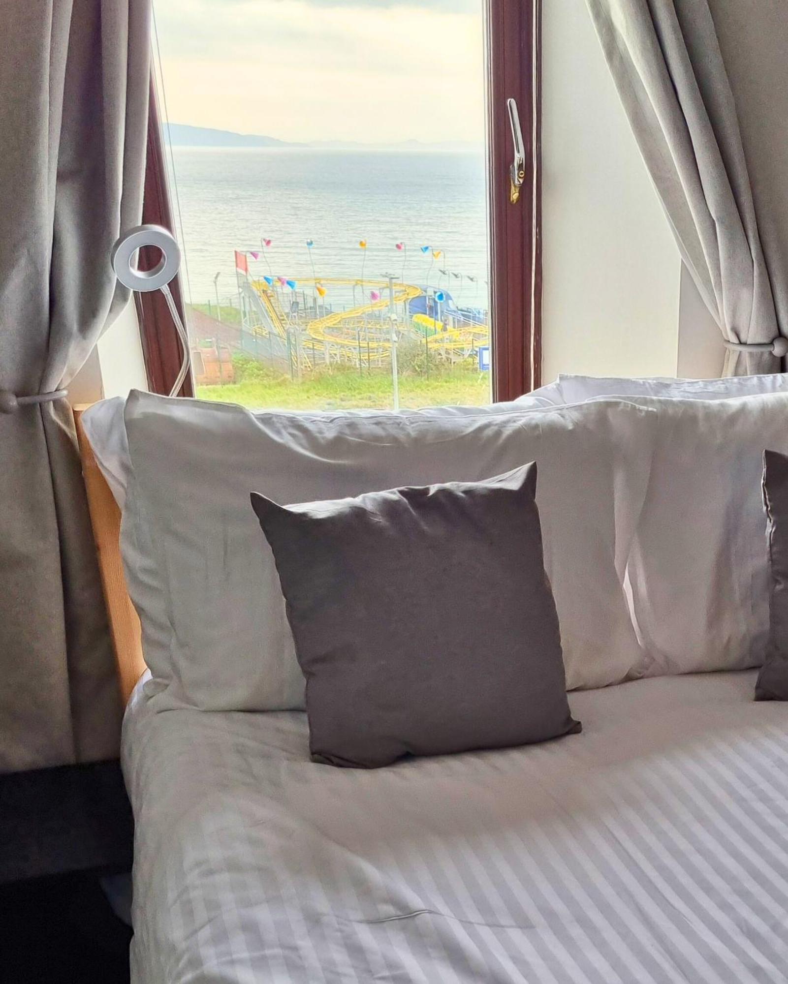 6 Golf Terrace - Portrush By The Sea Apartment Ngoại thất bức ảnh